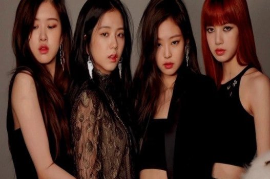 Girl Group Black Pink закончила петь и приглашала друг друга пойти на трах